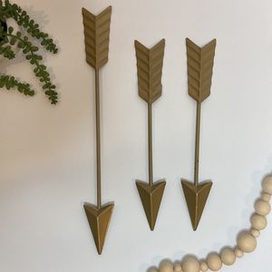 Set of 3 Gold arrows